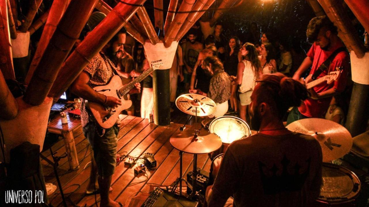 Universo Pol Bamboo Hostel Morro de São Paulo Exteriör bild